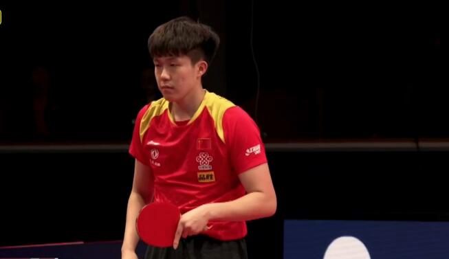 向前迈出了 向前迈出了