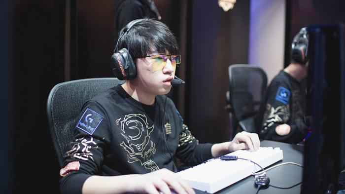 一步步走到 一步步走到