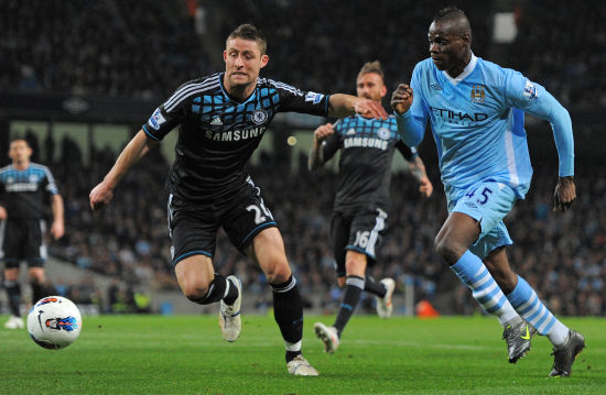 他完成了一 他完成了一