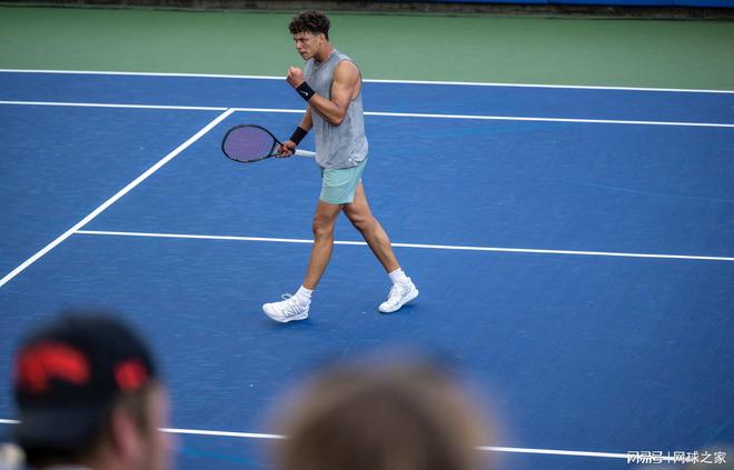 中取得优异 中取得优异